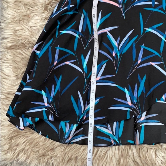 Highline Collective wrap dress - Picture 4 of 5